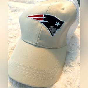 Woman’s New England Patriots Hat
